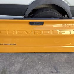 2019-2023 CHEVROLET SILVERADO 1500 LIFTGATE TAILGATE TRUNK DECK LID HATCH USED OEM