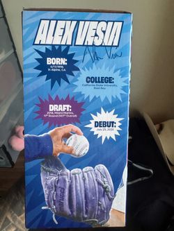 Vesia bobble head