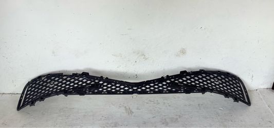 2022-2024 Genesis G80 lower grille (8)
