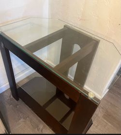 Free glass table and bar with glass