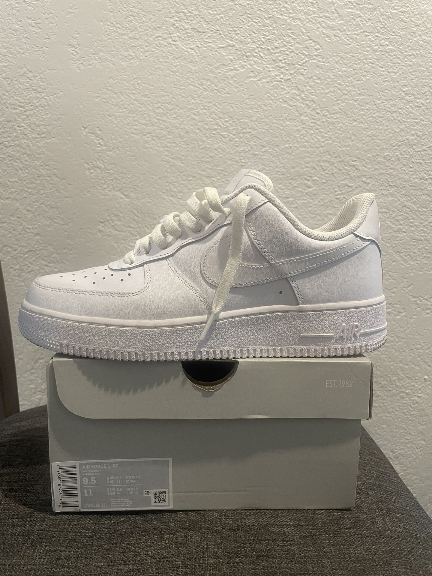 Nike Air Force 1 Size 9.5
