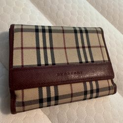 Authentic Burberry Unisex Leather Wallet