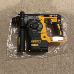 Brand New , Never Used DeWalt 20-Volt MAX XR Cordless Brushless 1 in. SDS Plus L-Shape Rotary Hammer (Tool-Only)
