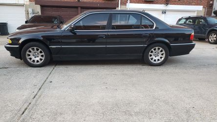 2001 BMW 7 Series