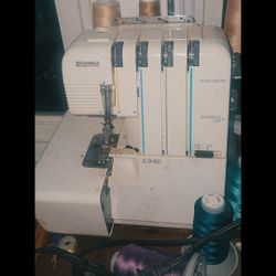 Kenmore Sewing And Quilt Machine 