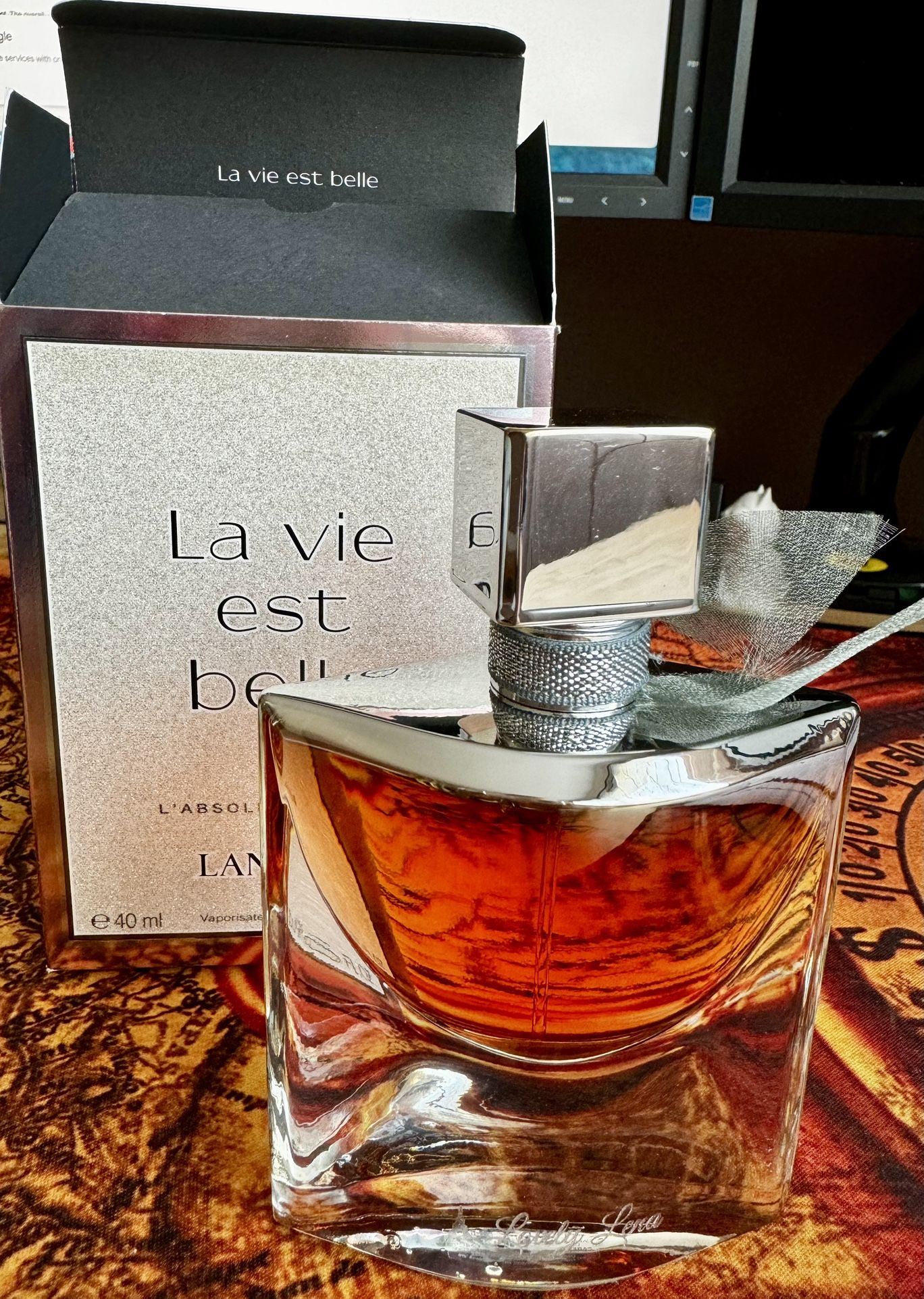 ***RARE*** NEW Open Box, RARE and Unique, Limited Edition Las Vie Est Belle L'Absolu De Parfum $250