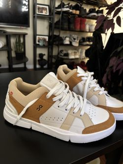 On clouds The Roger shoes