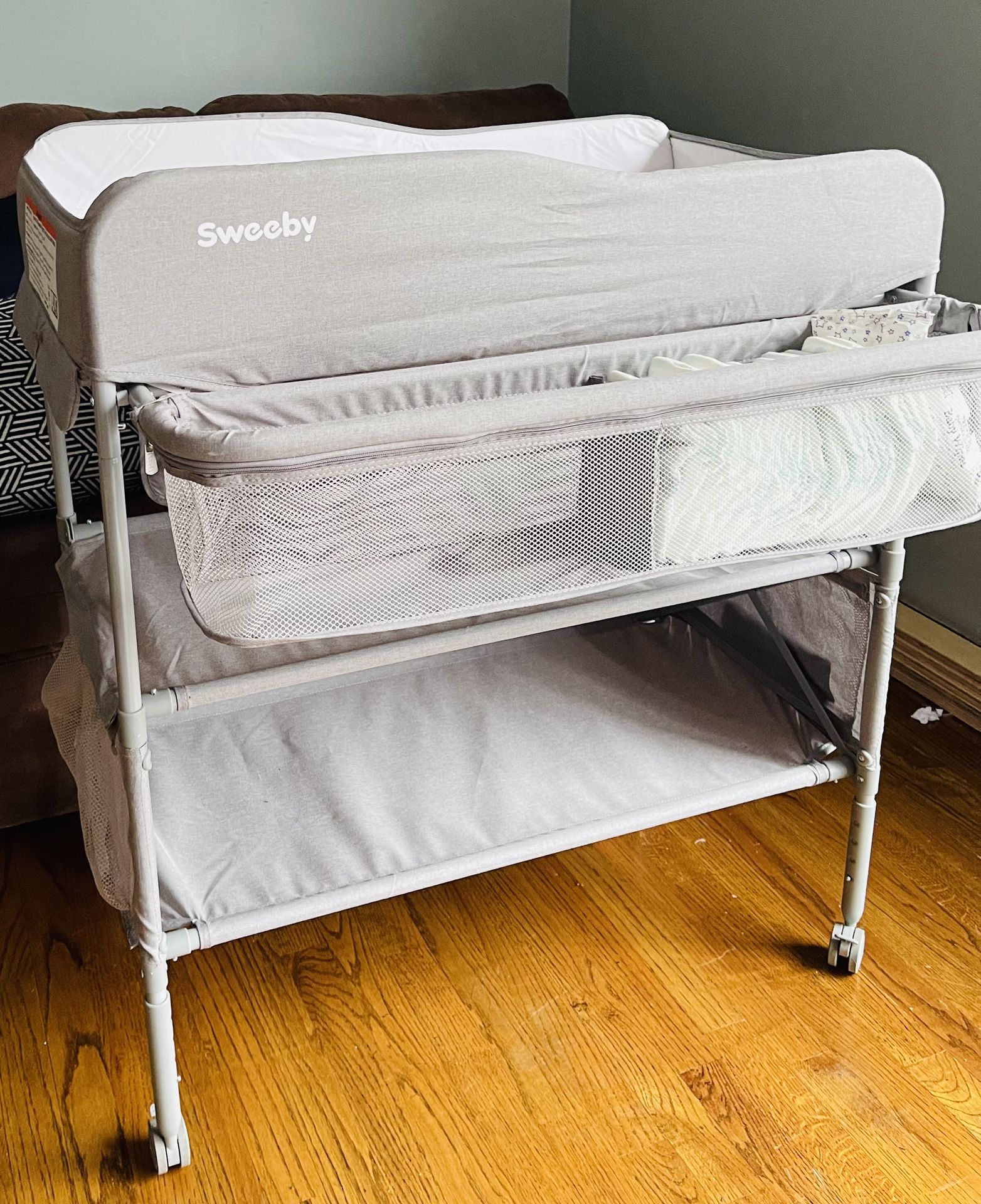 🔥Baby Changing table ( Semi-New) 🔥