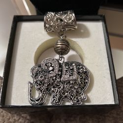 Pretty! Sparkly Elephant Pendant With Diamond Crystal Stones 