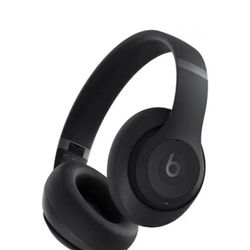 Beats - Studio Pro - Wireless Noise Cancelling Over-the-Ear Headphones black