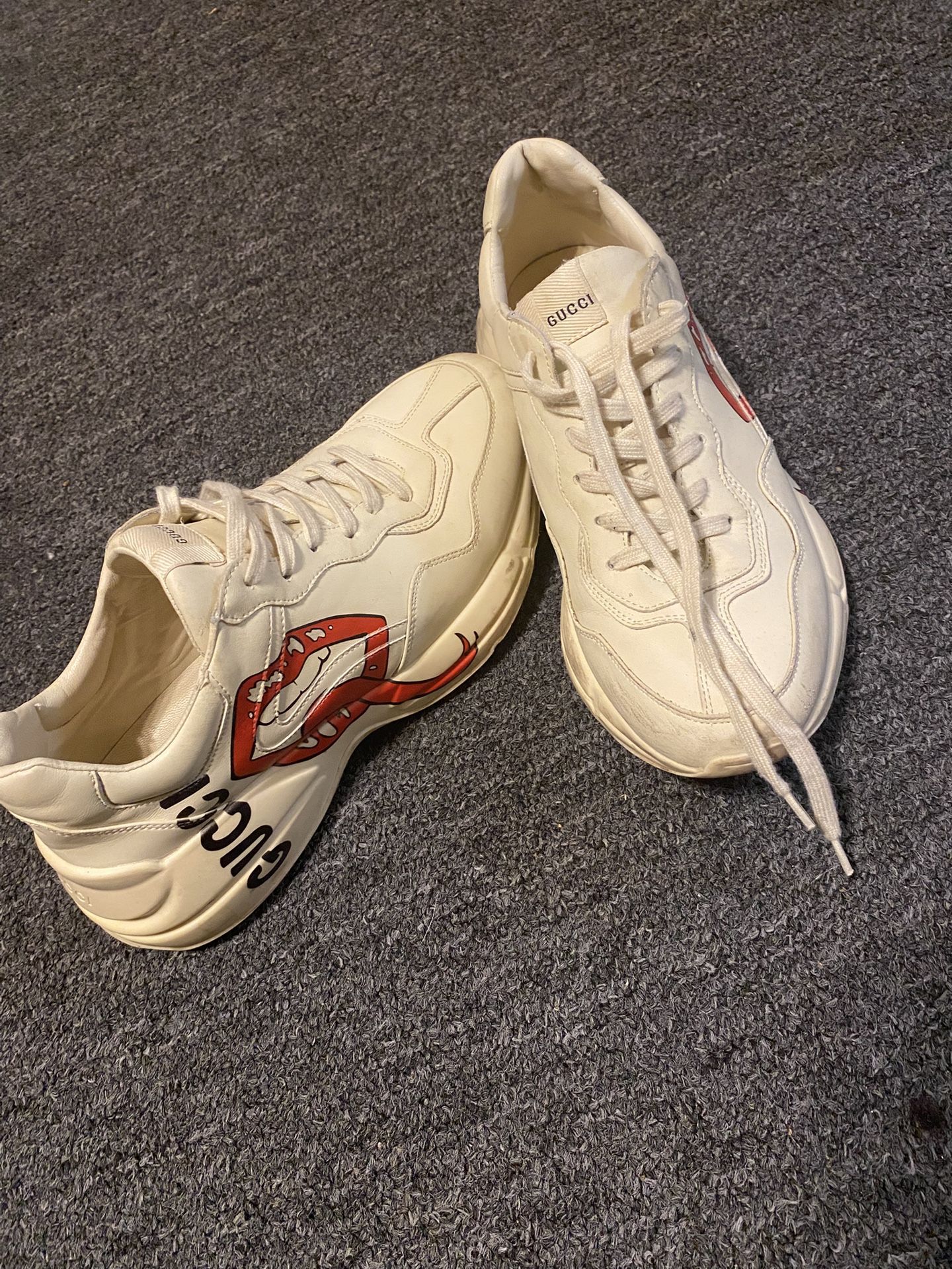 Gucci Sneakers
