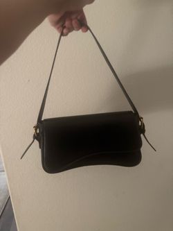 Small black purse