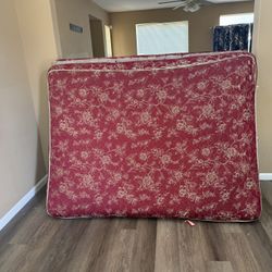 FREE QUEEN SIZE MATTRESS