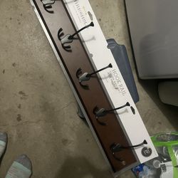 Hook Rail