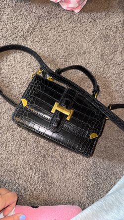 CROC CROSSBODY