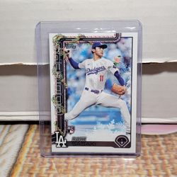 Dodgers Roki Sasaki Topps Holiday Baseball Card Rookie 2025 