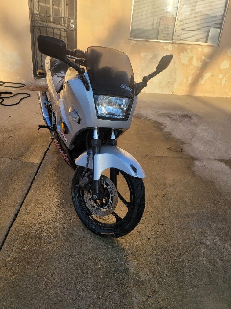 1997 Kawasaki Ninja