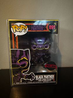 *New* LIMITED EDITION CHASE Black panther blacklight funko pop!