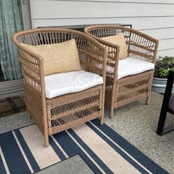 Pair Of Outdoor Patio Chairs Wicker-like