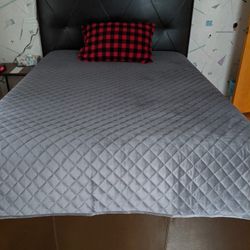 Queen Size Bed Frame with Six Drawers