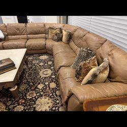 Antique Old Like New Living Room Sofa