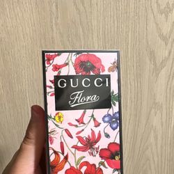 Gucci Flora Perfume
