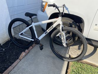 Big flyer best sale white