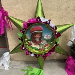 Strawberry Shortcake 3D Star Pinata