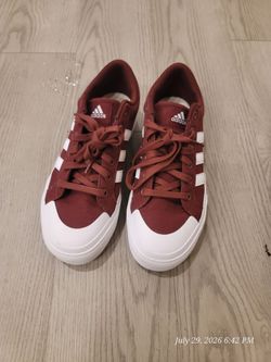 Size 8 1/2 Adidas red  Bravada 2.0