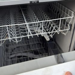 Dishwasher 