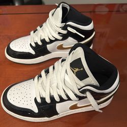 Nike Air Jordan Kids Size 4