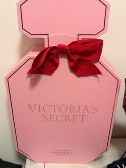 Vs pink display cases / storage