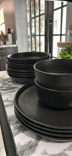 Ceramic Dinnerware set