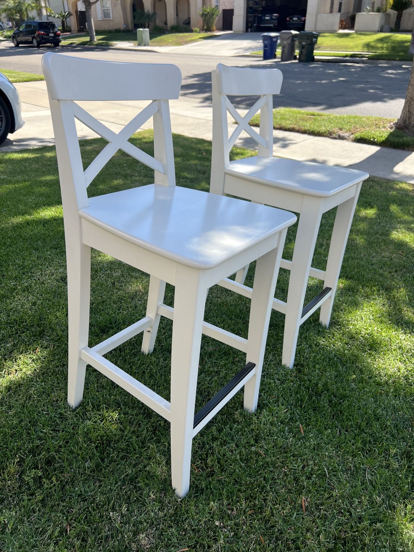2 IKEA Ingolf Bar Stools