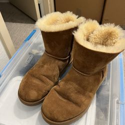 Ugg Boots Women Size 8 Bailey Bow