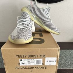 Adidas Yeezy Boost 350 V2 Blue Tint (OG 2017 Release)  Size 12, Used with Box