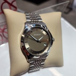 Gucci Watch G Timeless