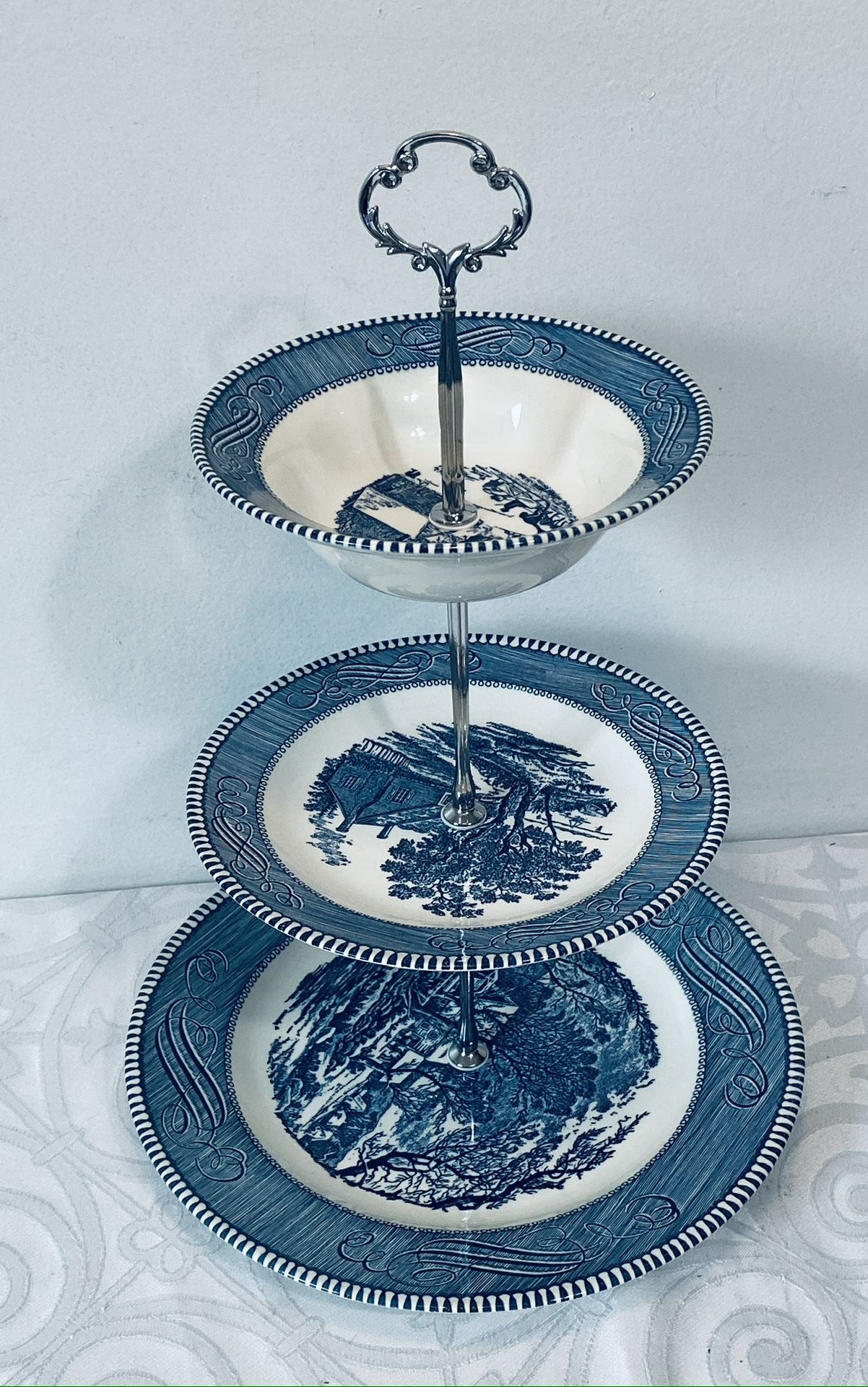 VNTG Currier & Ives 3-Tier Tidbit Tray New Silver Handle
