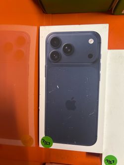 Leasing - iphone 17 pro Max Blue