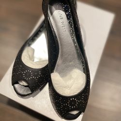 NINE WEST Black Leather Flats, Size 6.5