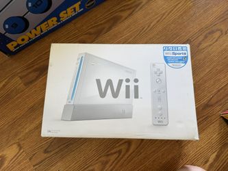 CIB Nintendo Wii With Games Mario 