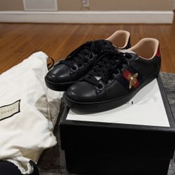 Size 7 Gucci Shoes 