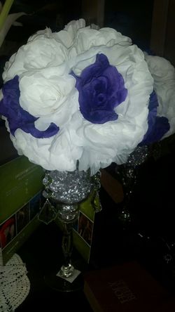 DECORATION CENTER PIECES