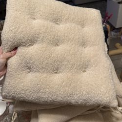 4 Fluffy Cream Seat Cushions