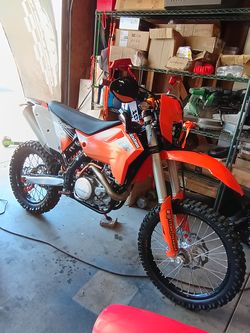 2009 KTM 530 EXC Street legal. TITLE.