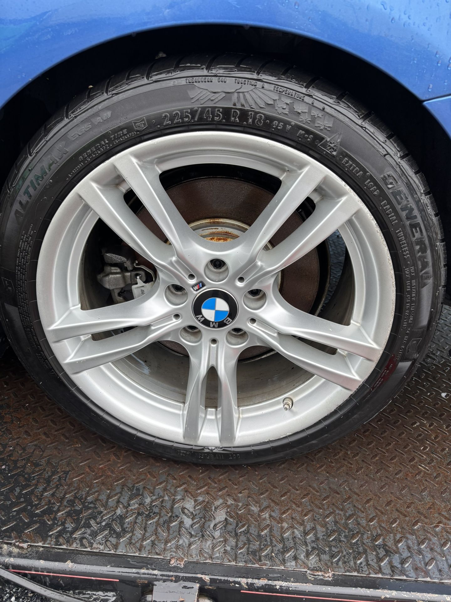 BMW 18” style 400M m sport wheels