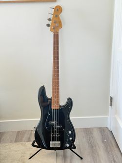 Fender Squier P Bass