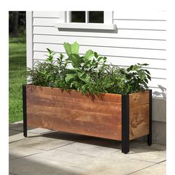 Wood planter box