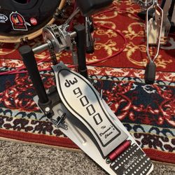 DW 9000 Single Kick Pedal