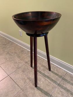 Home decor Accent wooden bowl with stand